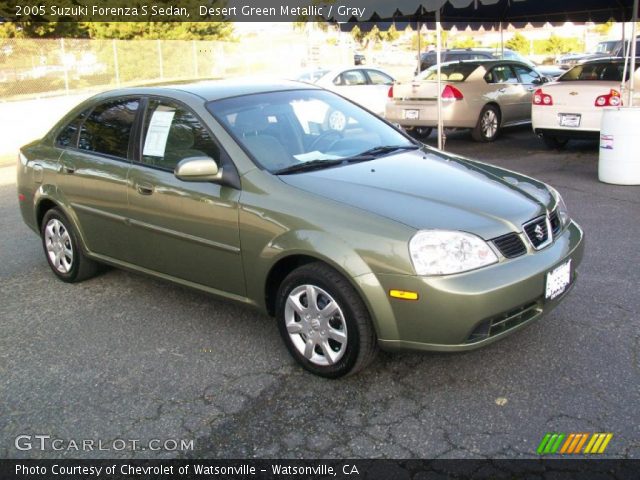 2005 Suzuki Forenza S Sedan in Desert Green Metallic