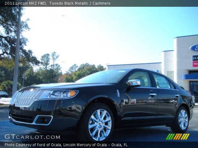 2011 Lincoln MKZ FWD in Tuxedo Black Metallic