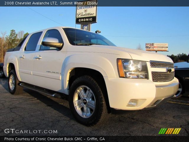 2008 Chevrolet Avalanche LTZ in Summit White
