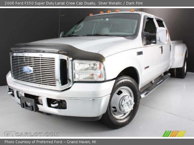 2006 Ford F350 Super Duty Lariat Crew Cab Dually in Silver Metallic