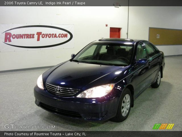 2006 Toyota Camry LE in Indigo Ink Pearl