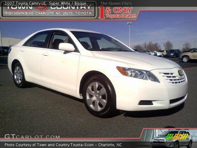 2007 Toyota Camry LE in Super White