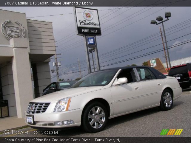 2007 Cadillac DTS Sedan in White Diamond