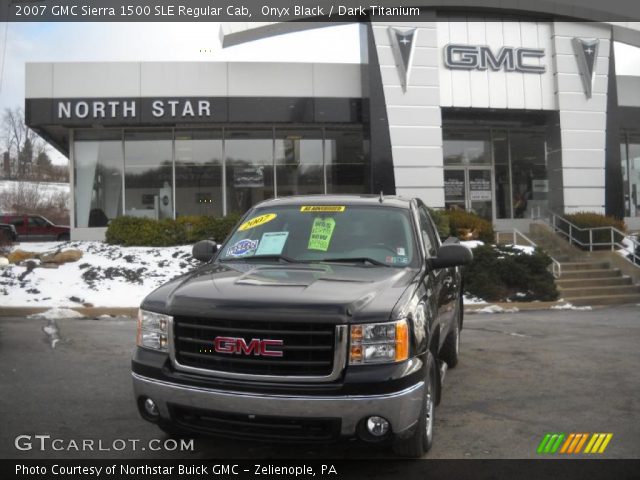 2007 GMC Sierra 1500 SLE Regular Cab in Onyx Black