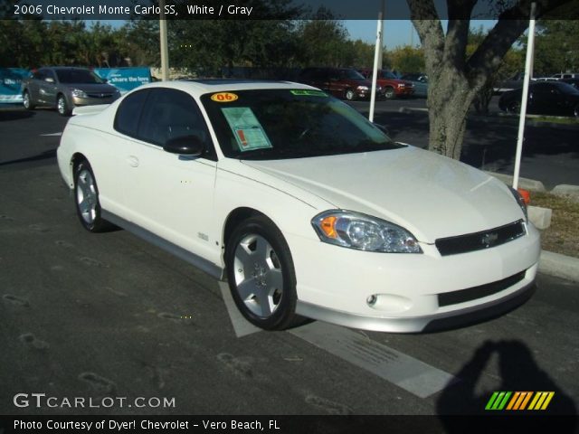 2006 Chevrolet Monte Carlo SS in White