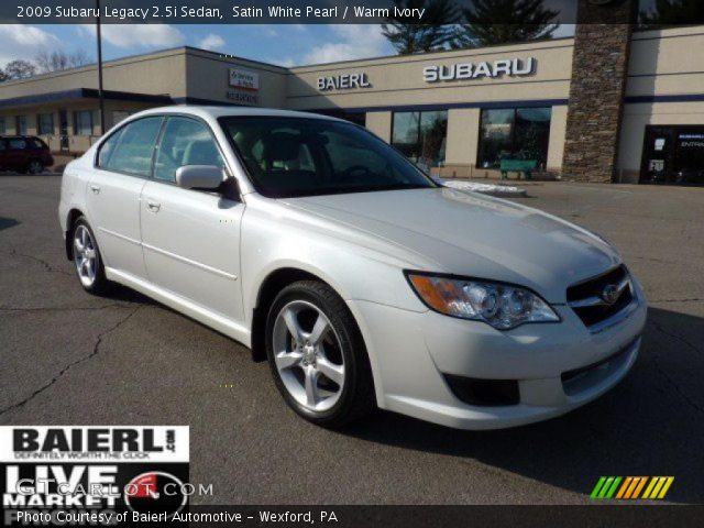 2009 Subaru Legacy 2.5i Sedan in Satin White Pearl