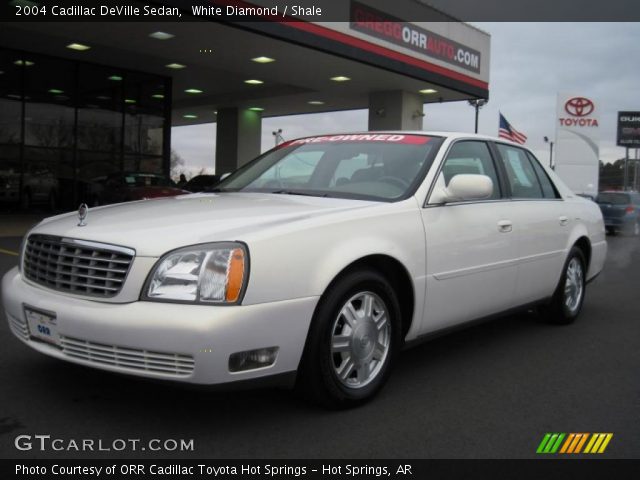 2004 Cadillac DeVille Sedan in White Diamond