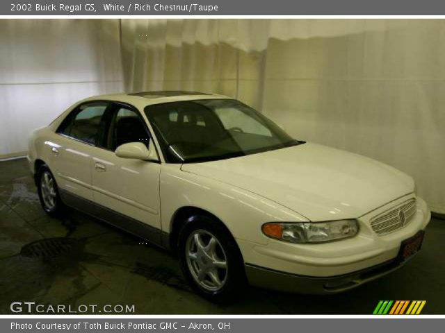 2002 Buick Regal GS in White