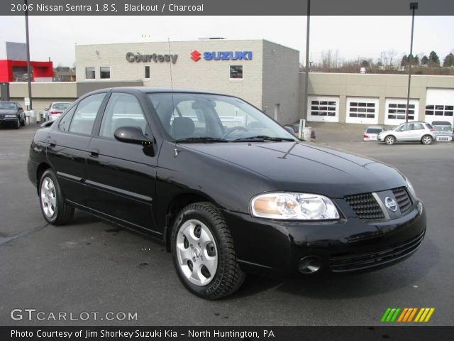 2006 Nissan Sentra 1.8 S in Blackout
