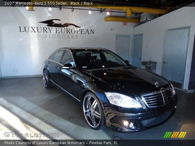 2007 Mercedes-Benz S 550 Sedan in Black