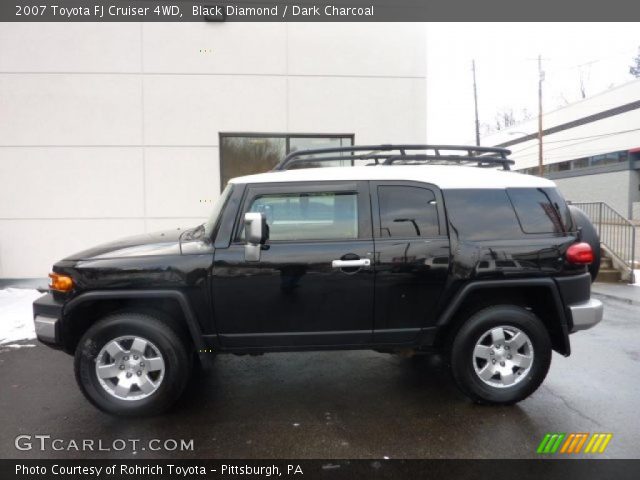 2007 Toyota FJ Cruiser 4WD in Black Diamond