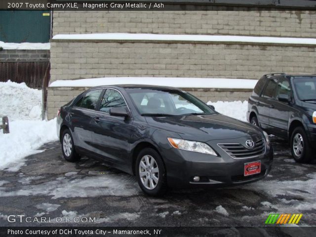 2007 Toyota Camry XLE in Magnetic Gray Metallic