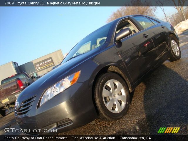 2009 Toyota Camry LE in Magnetic Gray Metallic
