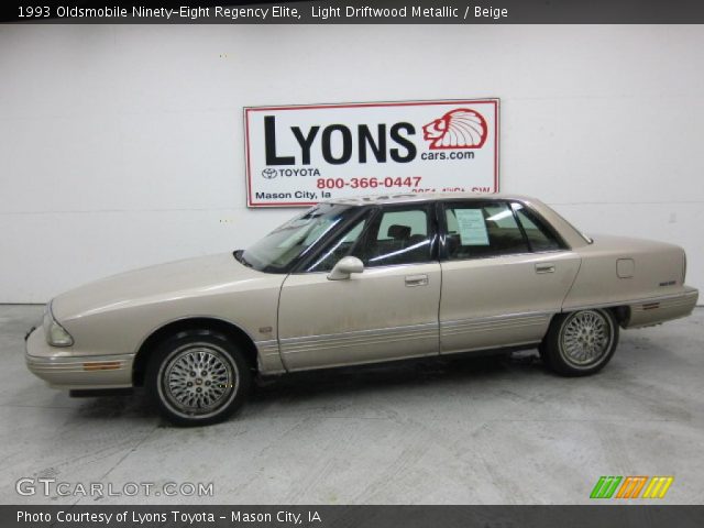 1993 Oldsmobile Ninety-Eight Regency Elite in Light Driftwood Metallic