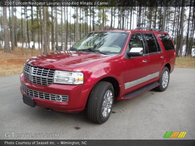 2007 Lincoln Navigator Luxury in Vivid Red Metallic
