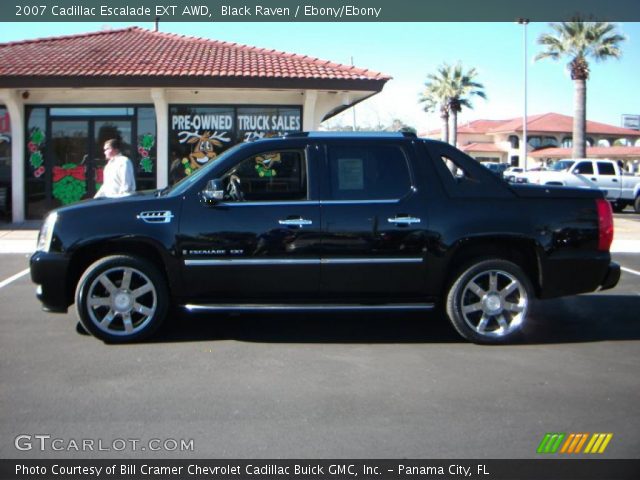 2007 Cadillac Escalade EXT AWD in Black Raven