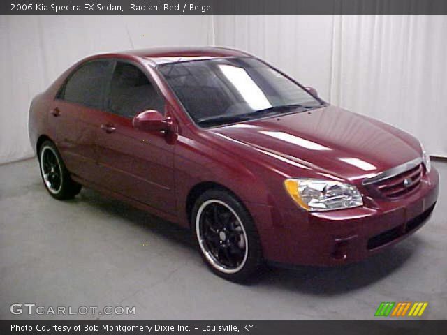 2006 Kia Spectra EX Sedan in Radiant Red