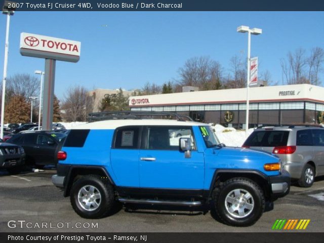 2007 Toyota FJ Cruiser 4WD in Voodoo Blue