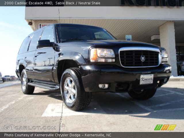 2000 Cadillac Escalade 4WD in Sable Black