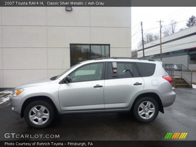 2007 Toyota RAV4 I4 in Classic Silver Metallic