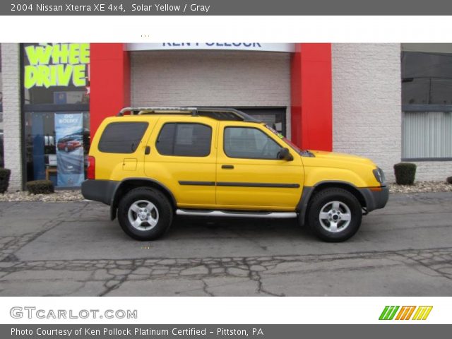 2004 Nissan Xterra XE 4x4 in Solar Yellow