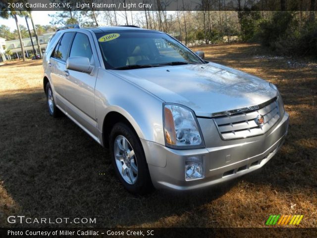 2006 Cadillac SRX V6 in Light Platinum