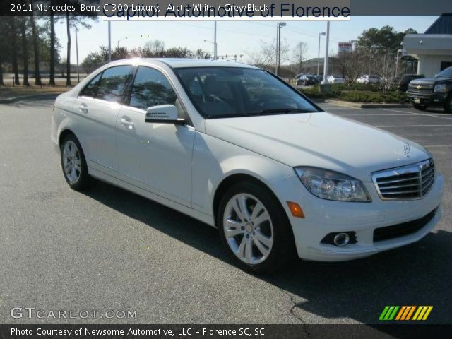 2011 Mercedes-Benz C 300 Luxury in Arctic White