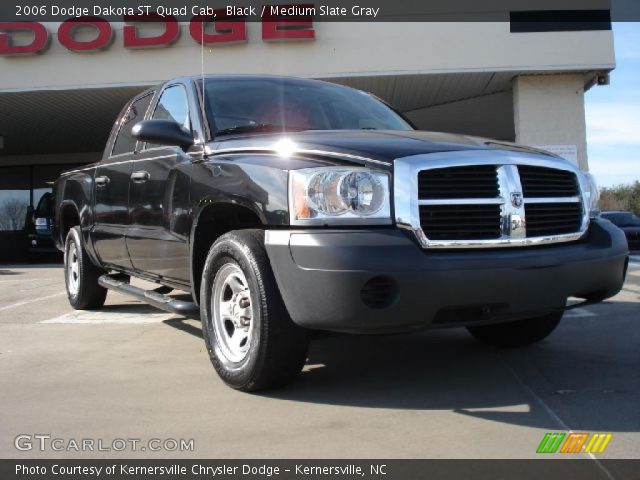 2006 Dodge Dakota ST Quad Cab in Black
