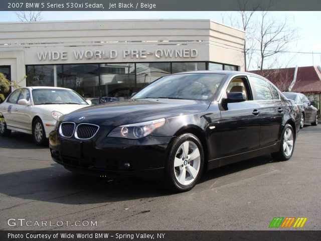 2007 BMW 5 Series 530xi Sedan in Jet Black
