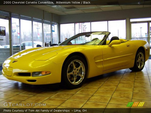 2000 Chevrolet Corvette Convertible in Millennium Yellow