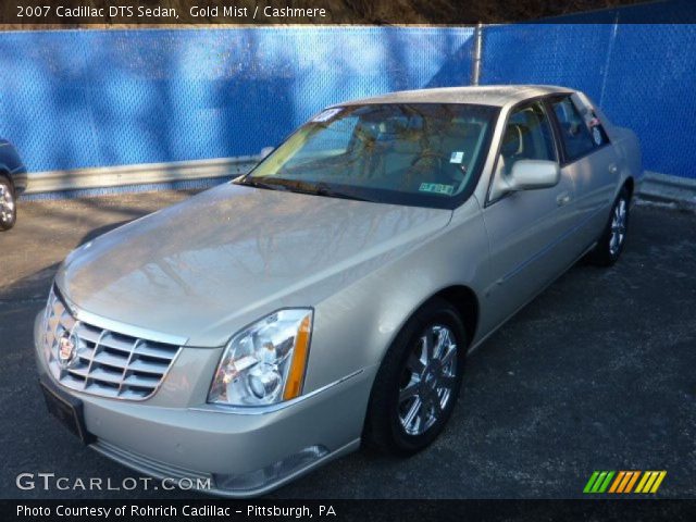 2007 Cadillac DTS Sedan in Gold Mist