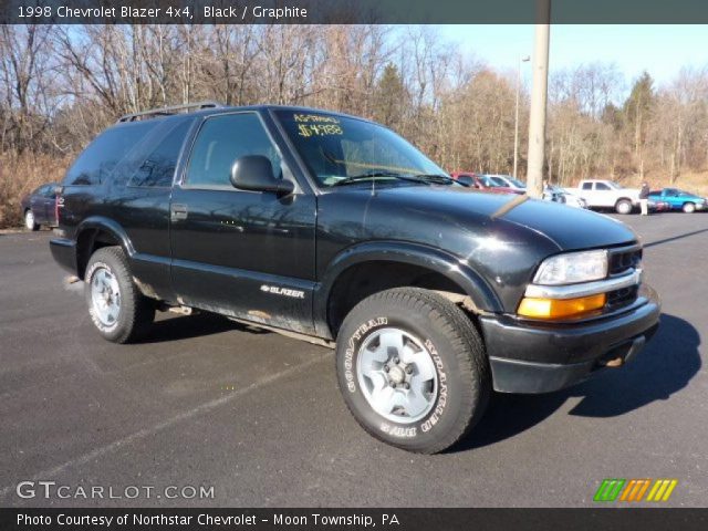 1998 Chevrolet Blazer 4x4 in Black