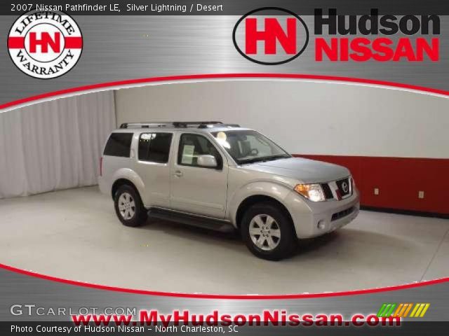 2007 Nissan Pathfinder LE in Silver Lightning