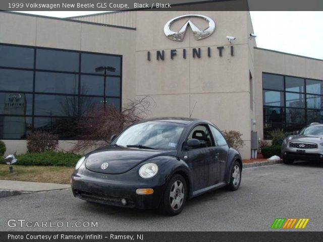 1999 Volkswagen New Beetle GLS Coupe in Black