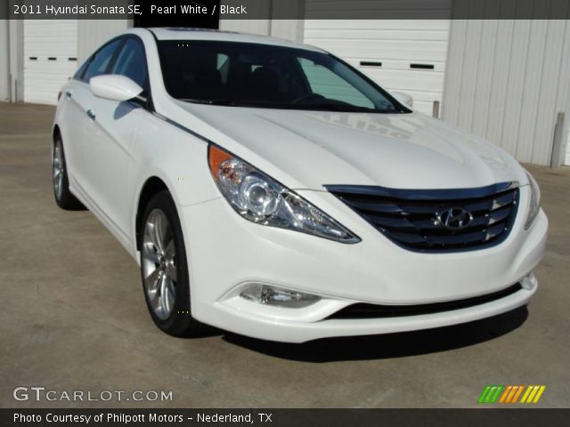 2011 Hyundai Sonata SE in Pearl White