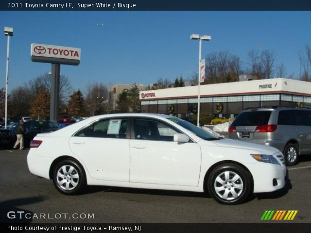2011 Toyota Camry LE in Super White