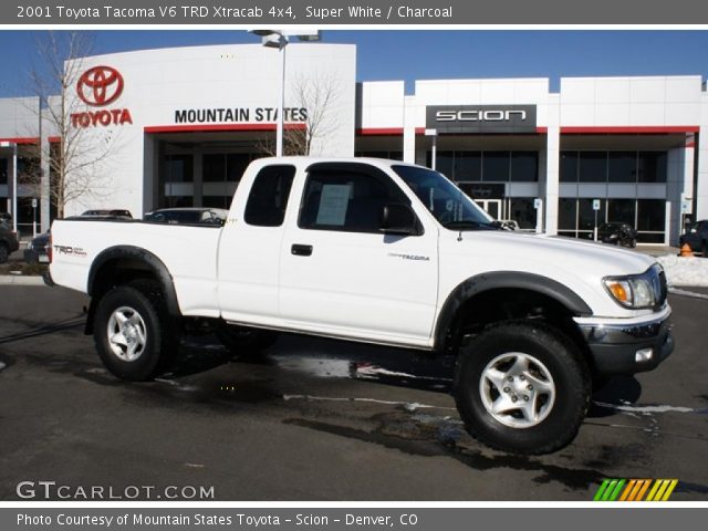 2001 Toyota Tacoma V6 TRD Xtracab 4x4 in Super White