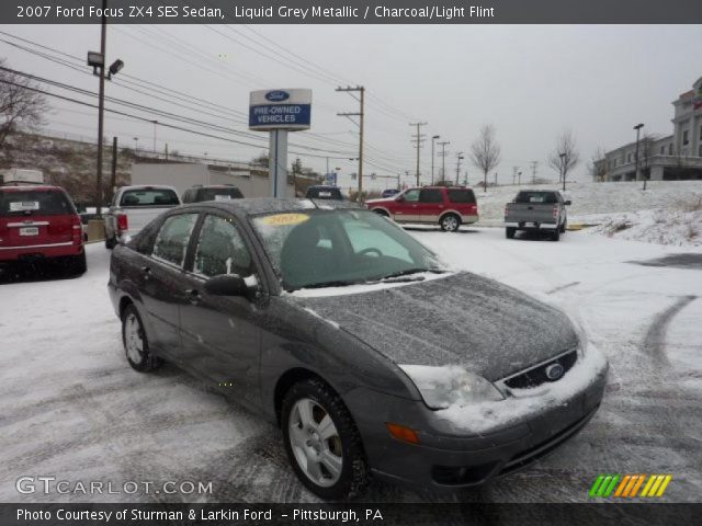 2007 Ford Focus ZX4 SES Sedan in Liquid Grey Metallic