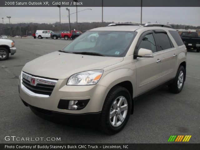 2008 Saturn Outlook XR in Gold Mist