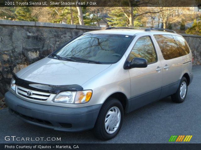 2001 Toyota Sienna LE in Silver Shadow Pearl