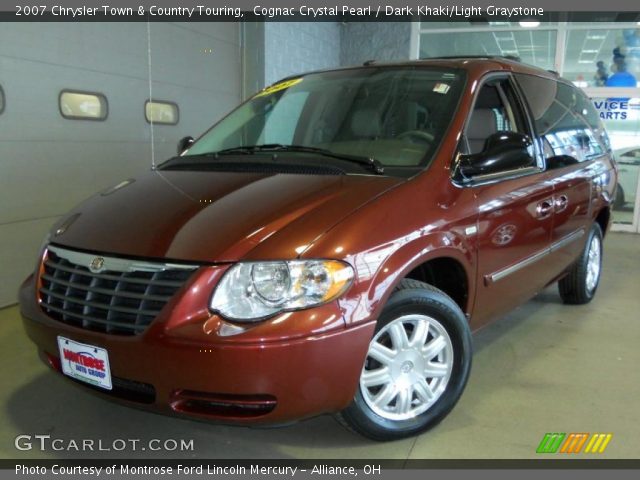 2007 Chrysler Town & Country Touring in Cognac Crystal Pearl