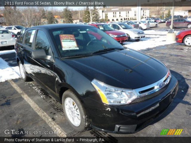 2011 Ford Focus SE Sedan in Ebony Black