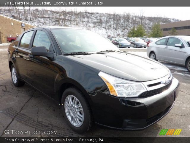 2011 Ford Focus SE Sedan in Ebony Black