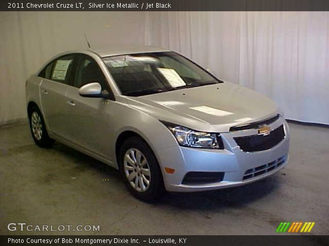 2011 Chevrolet Cruze LT in Silver Ice Metallic