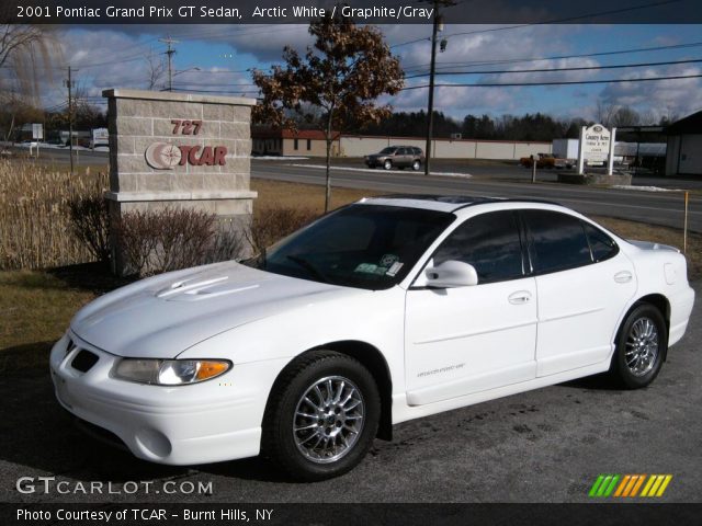 2001 Pontiac Grand Prix GT Sedan in Arctic White