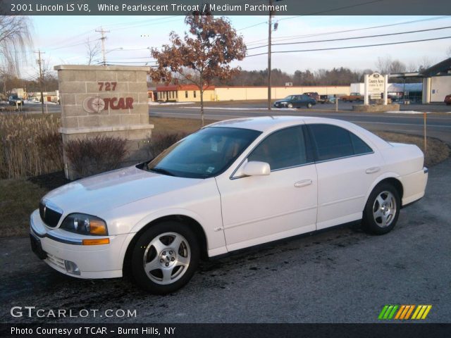 2001 Lincoln LS V8 in White Pearlescent Tricoat
