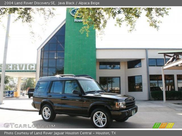2004 Land Rover Discovery SE in Java Black