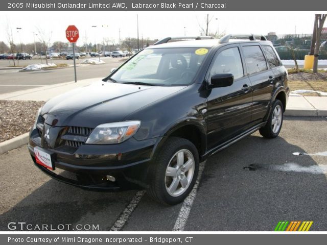 2005 Mitsubishi Outlander Limited AWD in Labrador Black Pearl
