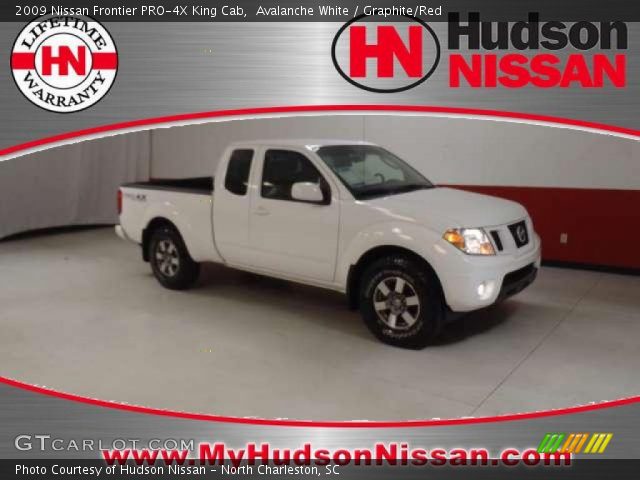 2009 Nissan Frontier PRO-4X King Cab in Avalanche White