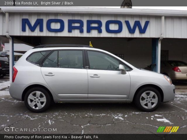 2009 Kia Rondo LX in Bright Silver